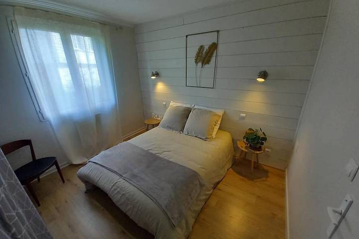Appartement entier, Maison avec jardin, 10 minutes centre ville in Tours, Région de Tours