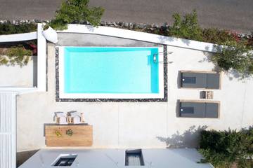 Villa for 2 People in Santorini, Cyclades, Photo 2