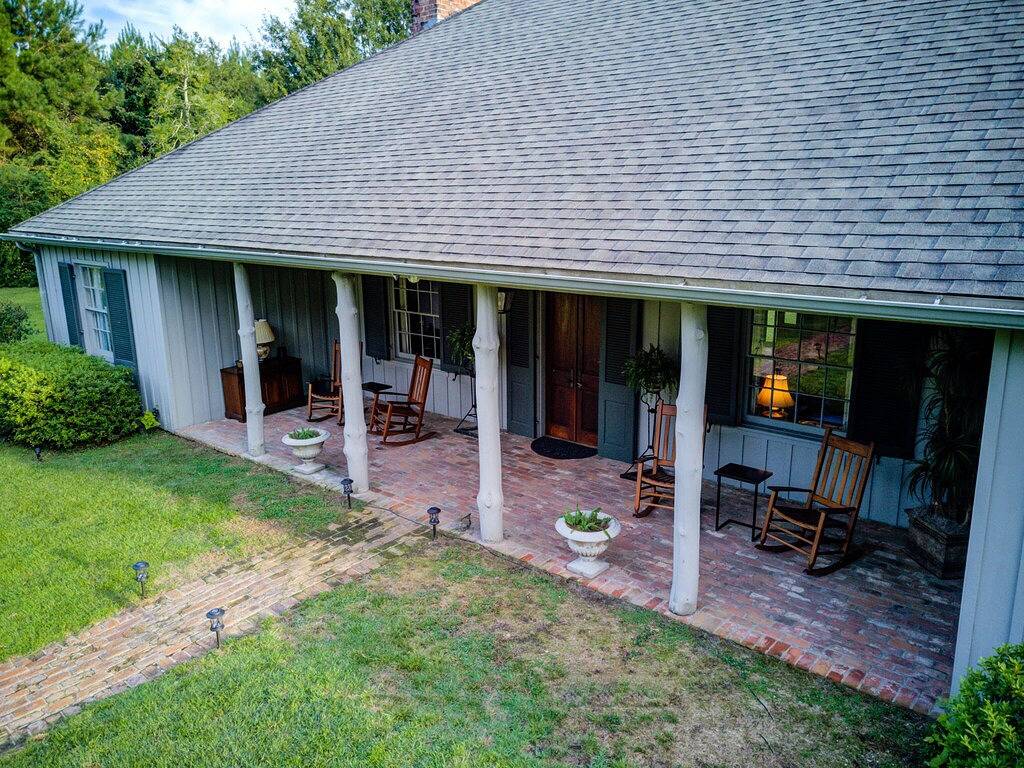 Bayou Liberty Waterfront Estate in Lake Pontchartrain