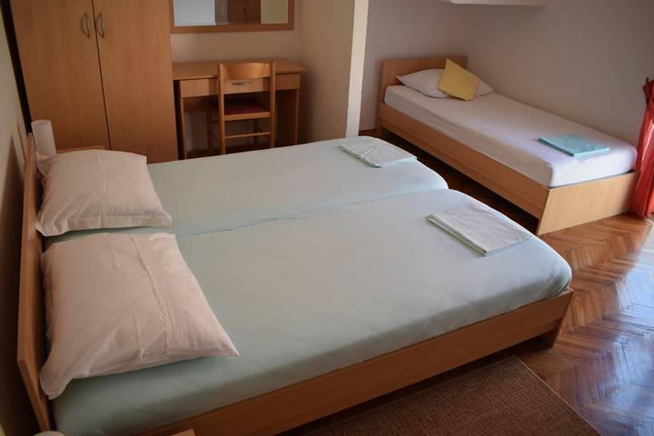 Ferienwohnung für 3 Personen in Sveti Filip i Jakov