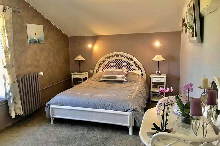 Gîte pour 10 personnes, avec jardin et jacuzzi à Foussais-Payré - 2