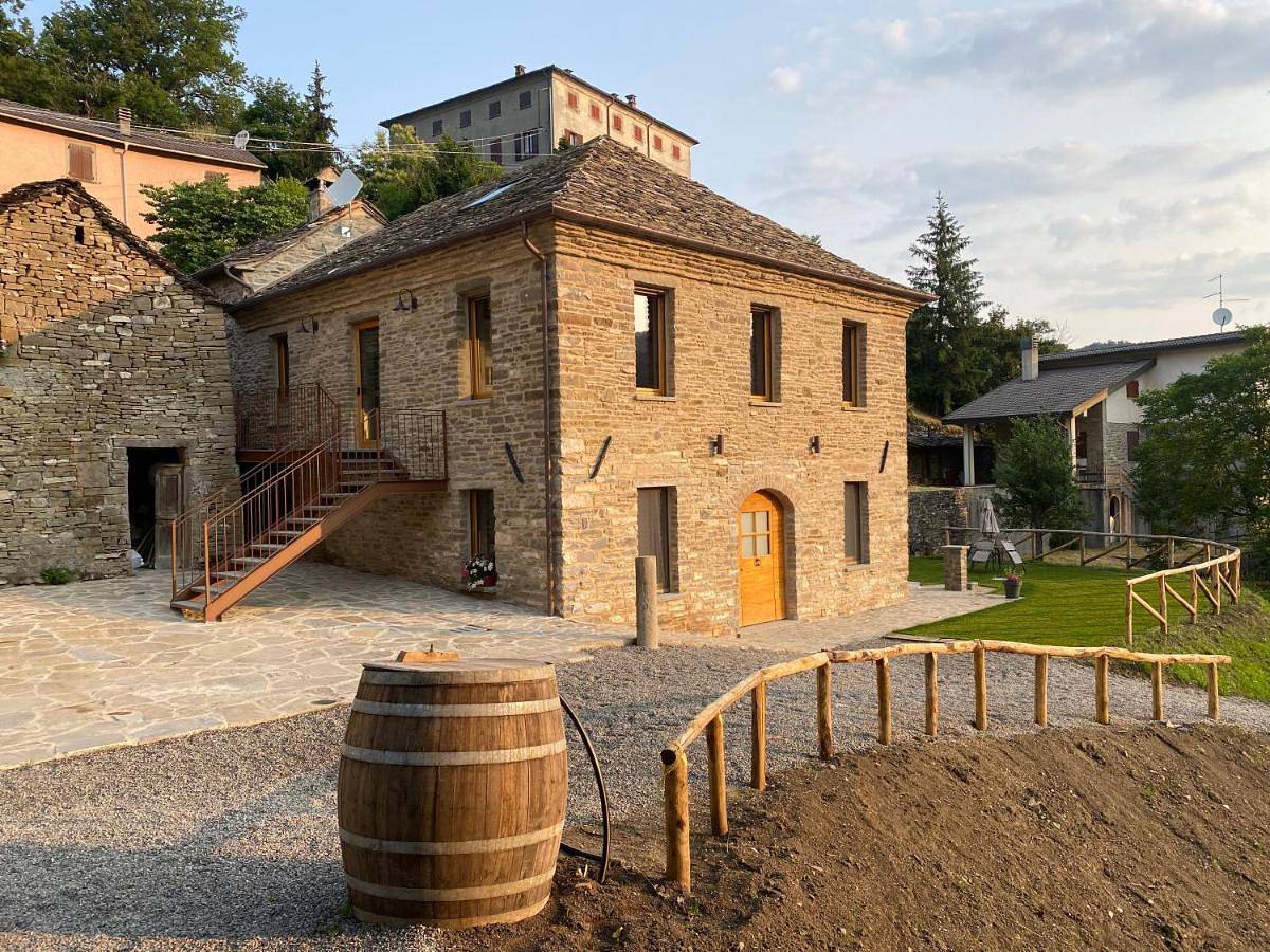 Agriturismo Il Mulino della Rocca in Berceto, Alta Via dei Parchi