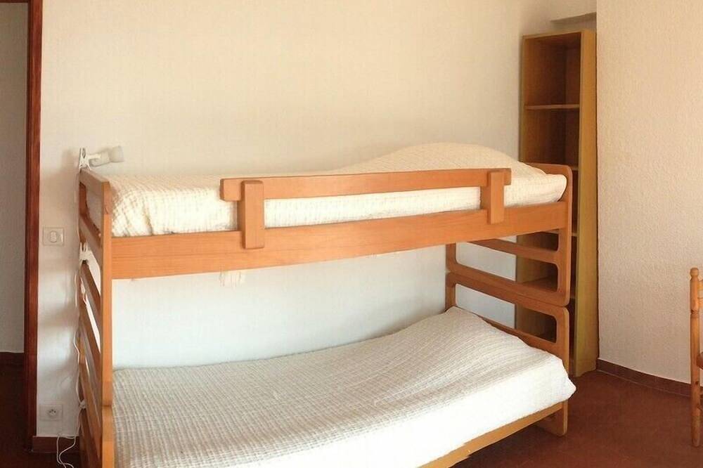 Dans le Domaine Privé et gardienné du Gaou Bénat, villa de 115m² in Cap Bénat, Bormes-les-Mimosas