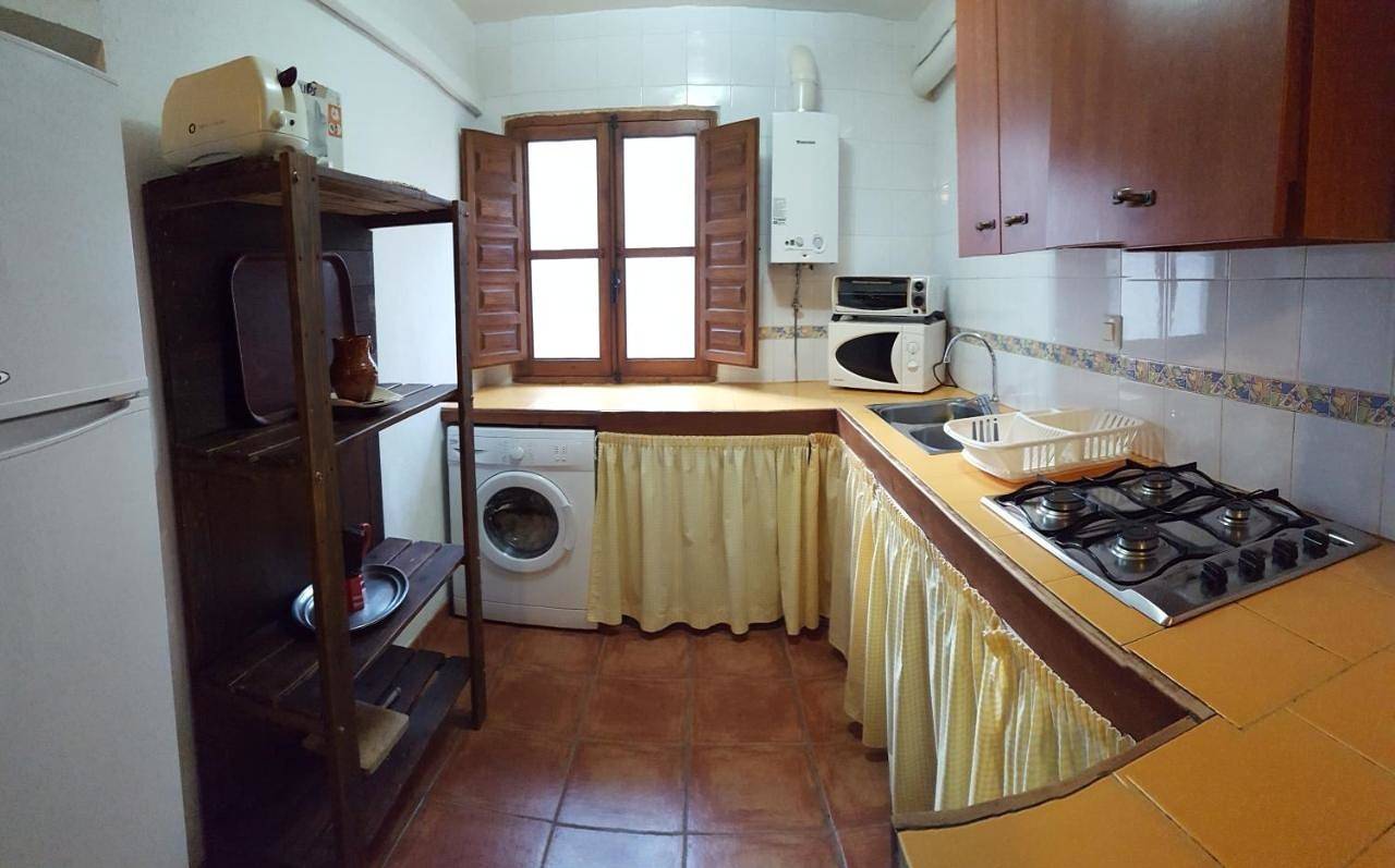 Three-Bedroom Chalet in Alcalá del Júcar, La Manchuela