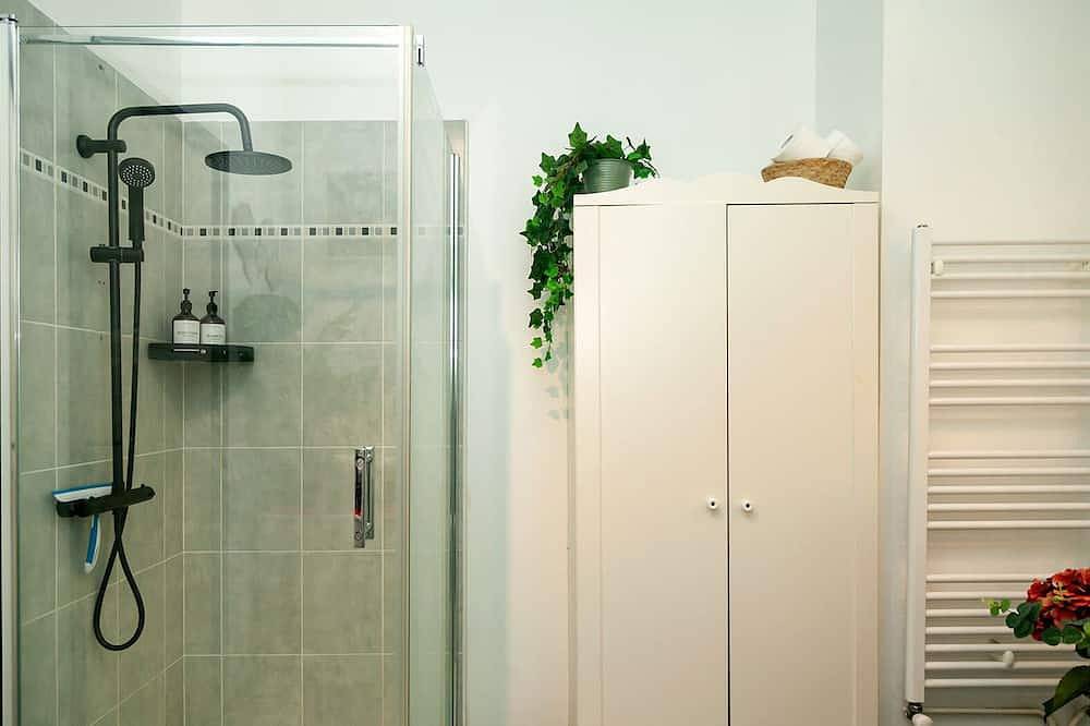 Apartamento entero, Paris Orly Petit Cocon sur Ablon à 15 Minutes de Paris in Ablon-sur-Seine, Valle del Marne