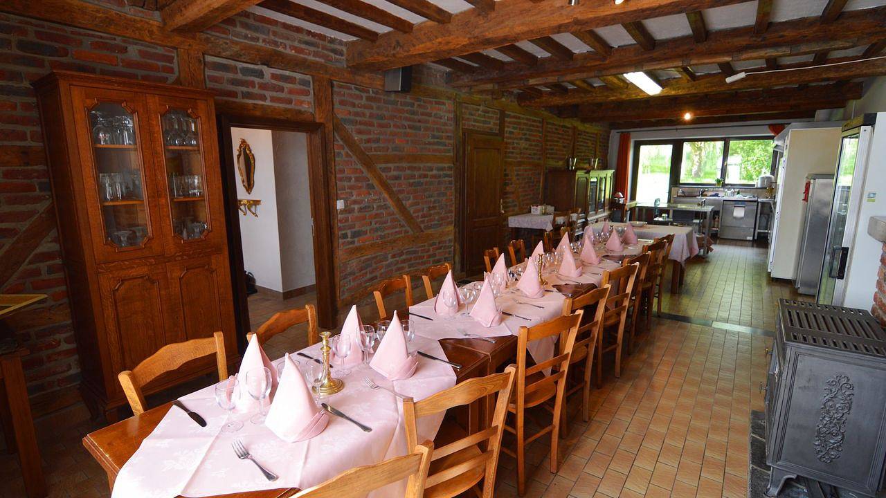 Vakantiehuis voor 18 personen met terras in Beauraing, Regio Namur