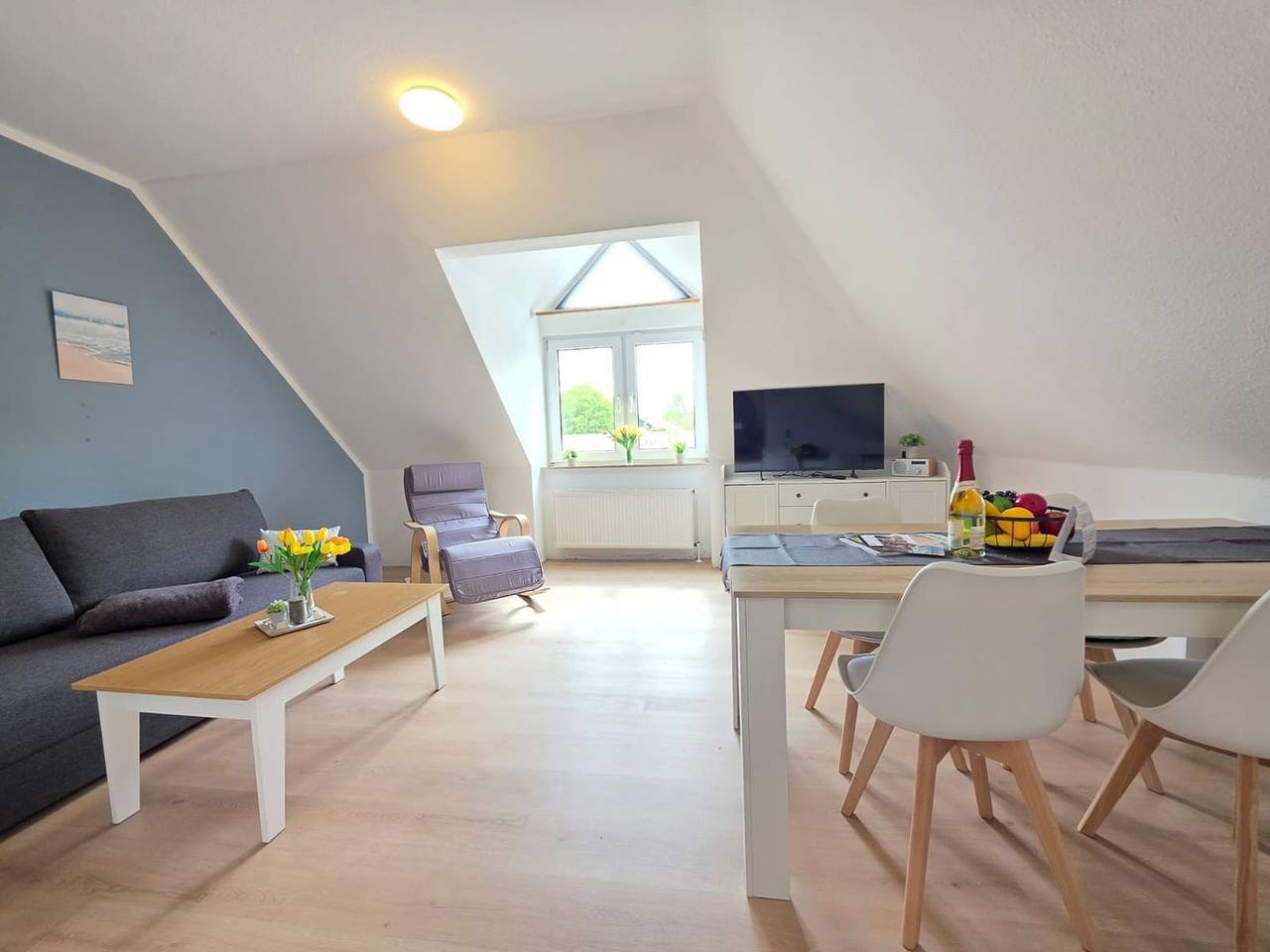 Ganze Wohnung, Ferienwohnung Achterdeck – Moderne Ferienwohnung für 2–4 Personen in Norden-Norddeich in Norden, Norden und Umgebung