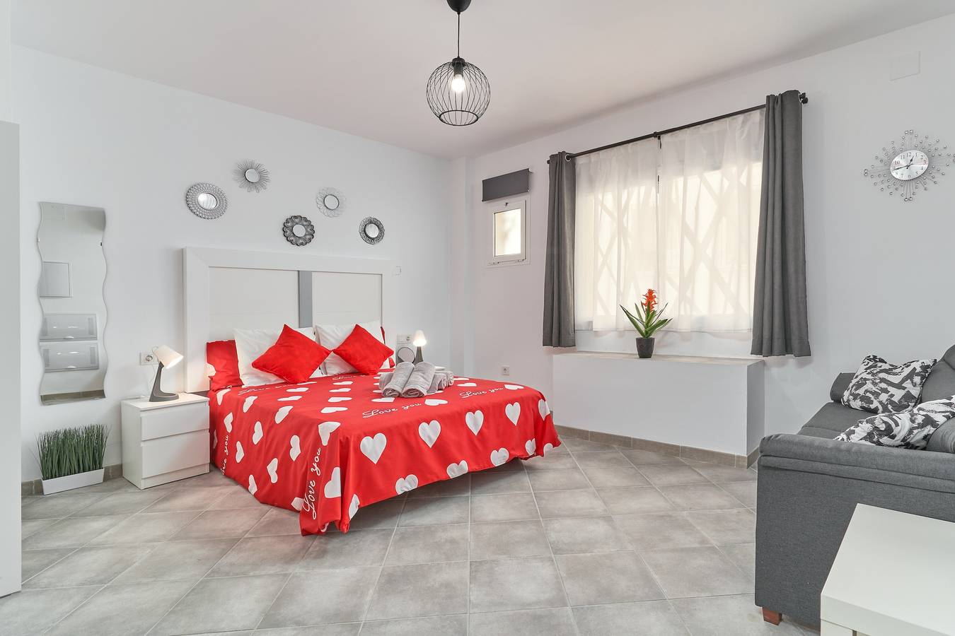 Ganzes Studio, Einzimmerapartment "Nerja Boutique Street Level B2" mit Gemeinschaftspool und Wlan in Nerja Centre, Nerja