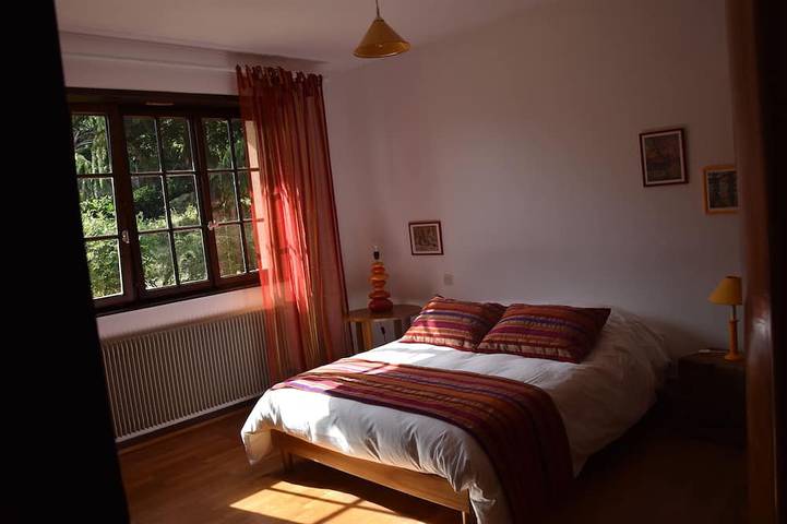 Location de vacances pour 6 personnes, avec Terrasse et Jardin à La Vancelle - 2