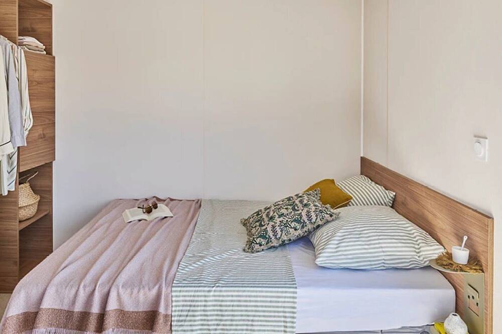 Zecamping 3* toboggans mobil-home Tv 16m2 2 pers in Quinéville, Cherbourg en omgeving