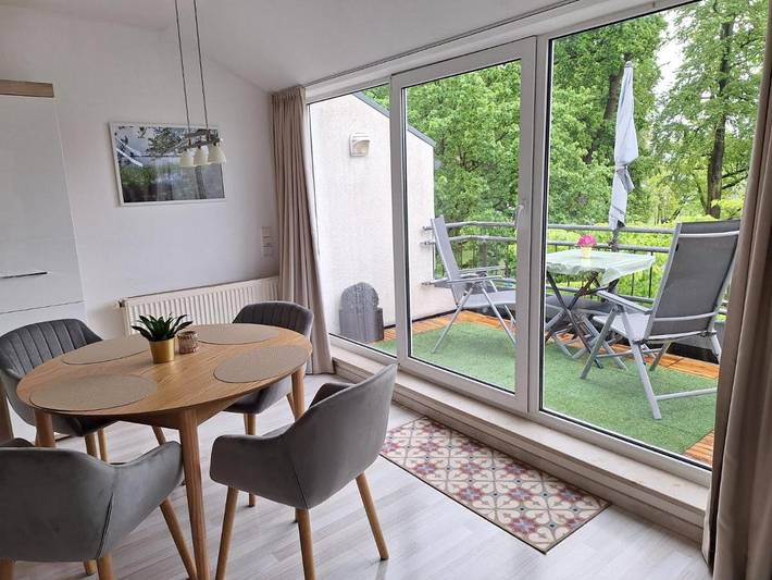 Ferienwohnung mit Meerblick für 2 Personen, mit Balkon und Seeblick sowie Ausblick in Bad Zwischenahn