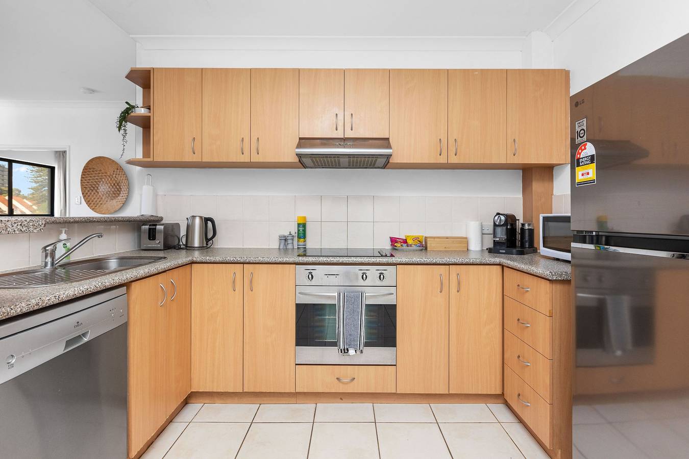 Entire apartment, Modern 2Br | Pool, Gym, Parking in East Perth, Perth