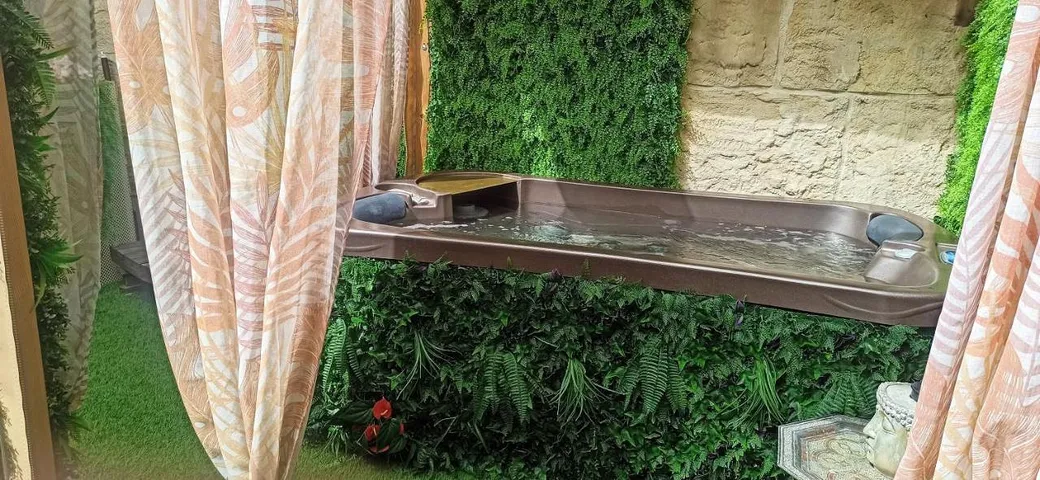 Gästehaus für 2 Personen, mit Garten und Pool sowie Sauna und Ausblick - 1