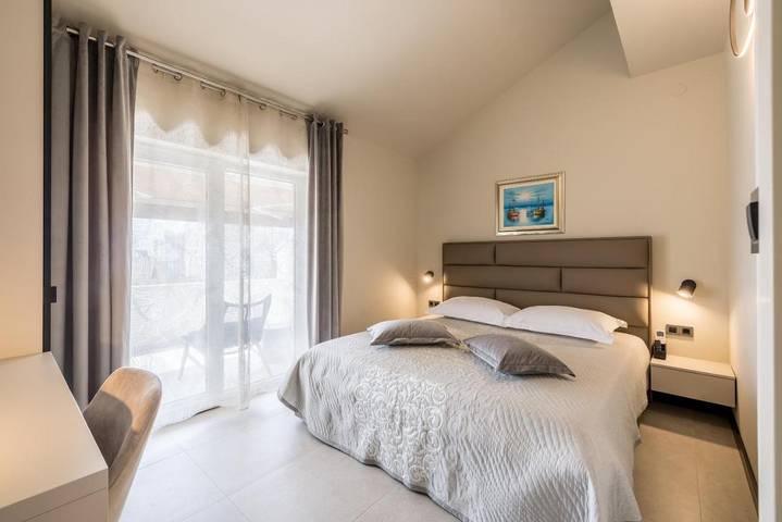 Chambre d’hôte pour 4 personnes, avec terrasse et jardin à Split - 3