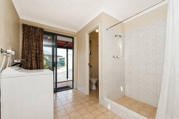 Holiday Home for 8 People in Guilderton, Western Australia, Photo 4