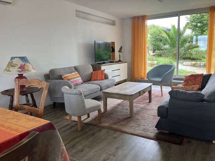 Gîte pour 6 personnes, avec jardin et terrasse à Plougasnou - 2