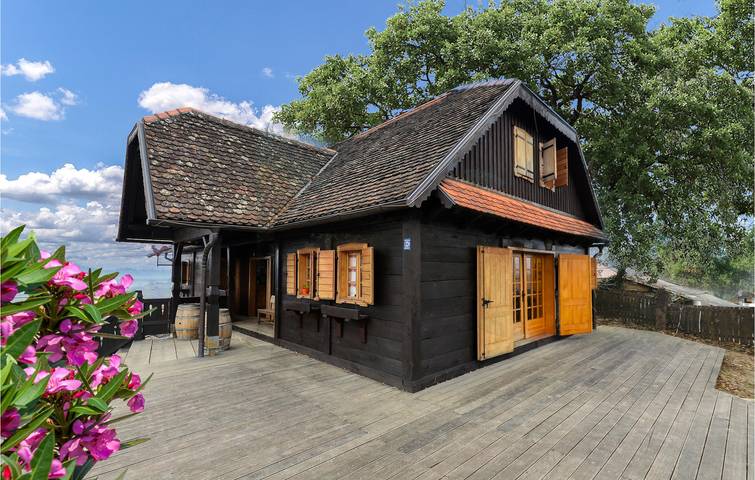 Charmantes, ca. 22 m² großes Apartment mit Terrasse, WLAN und Parkplatz in Zagreb und Umgebung
