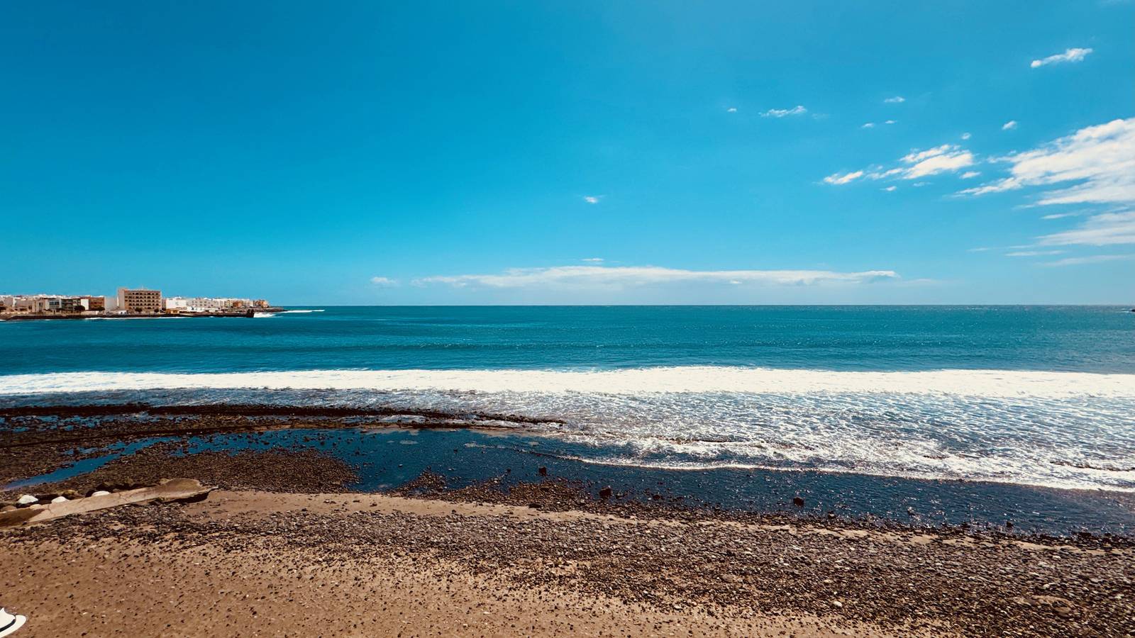 Apartamento entero, Click&Guest - Bright Sun House with Sea Views in Arinaga, Agüimes
