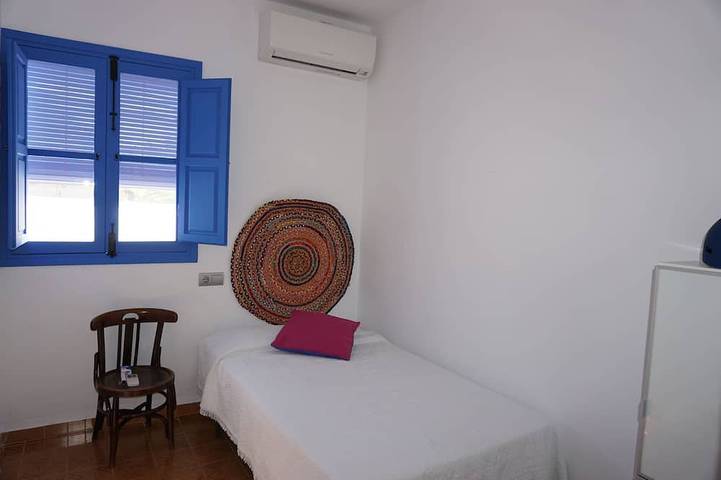 Chalet für 6 Personen, mit Garten in Oliva - 4