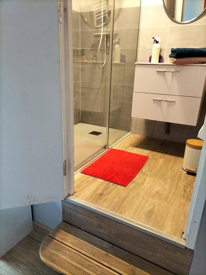 Gîte pour 2 personnes, avec terrasse et jardin à Puygouzon - 3