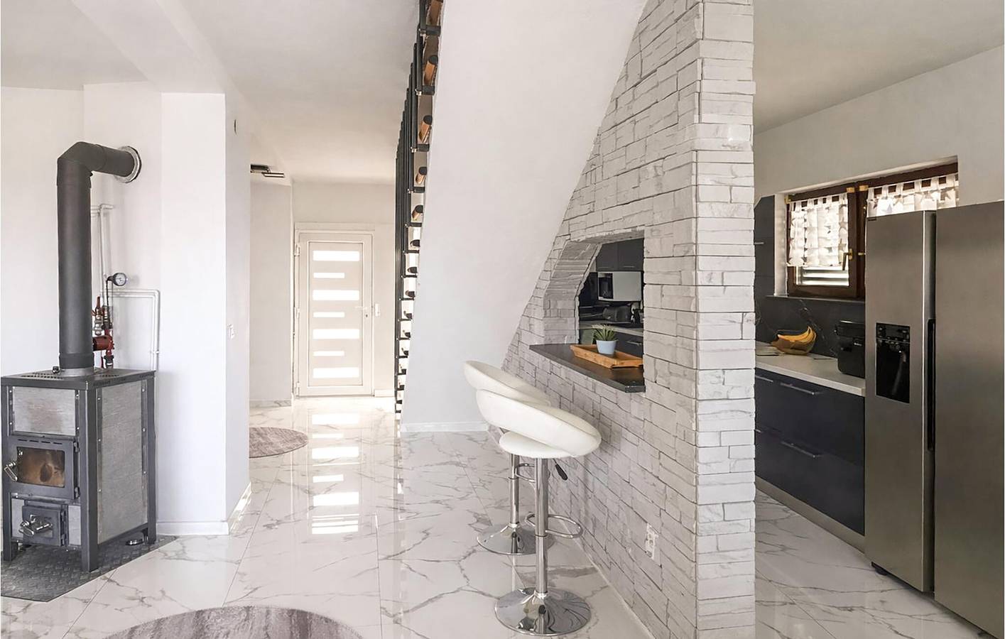 Gemütliche 2-Zimmer-Wohnung mit Terrasse, WLAN und nur 2 km vom Strand entfernt – der perfekte Urlaubsort! in Sukosan, Zadar