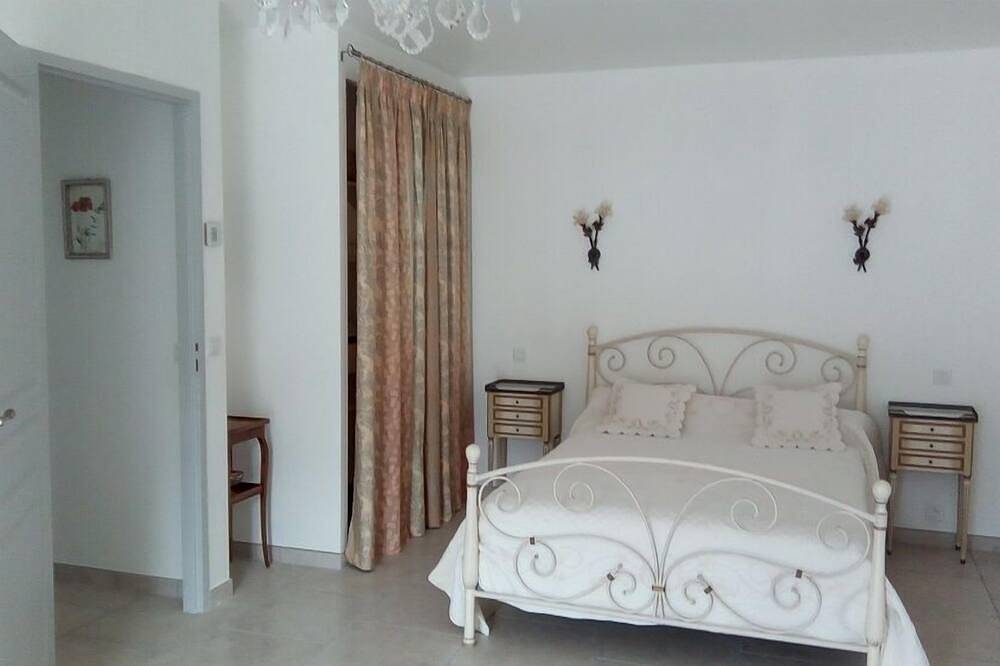 Villa Pampérigouste - air conditioning and swimming pool in Solliès-Toucas, Toulon Region