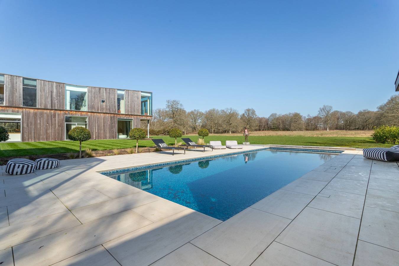 Stardust Mansion in Dunsfold, Surrey