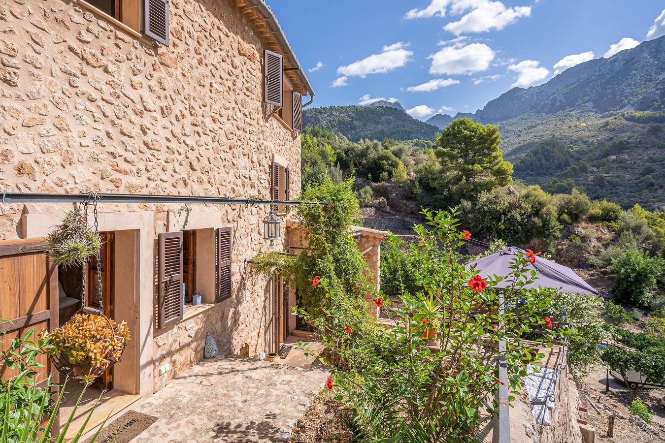 Finca "Sa Teulera" con vistas a la montaña, Wi-Fi, aire acondicionado, terraza y jardín in Fornalutx, Mallorca Oeste