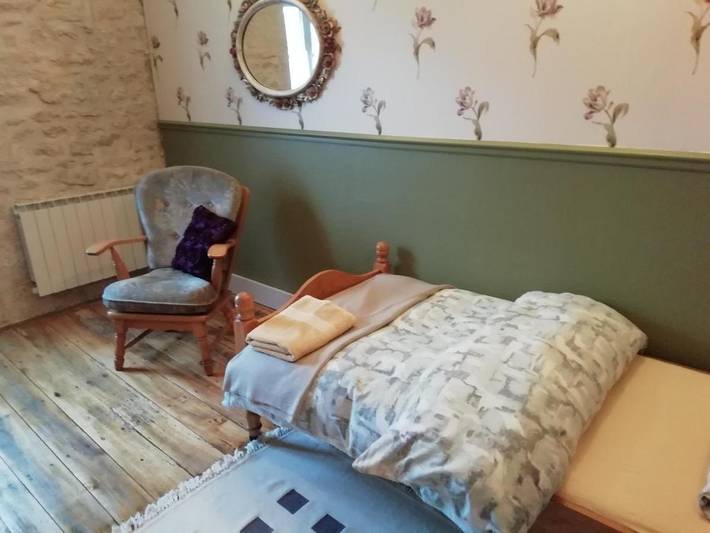 Location de vacances pour 2 personnes, avec terrasse et jardin, animaux acceptés à La Mothe-Saint-Héray - 3