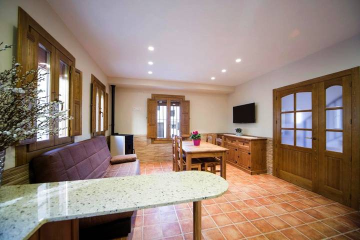Casa rural para 6 personas, con balcón y vistas en Requena-Utiel - 2