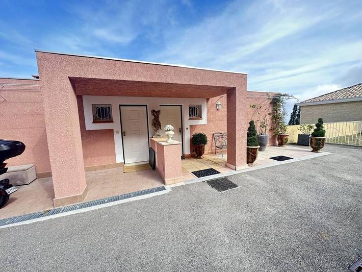 Villa pour 5 personnes, avec Terrasse ainsi que Jardin et Vue à La Turbie