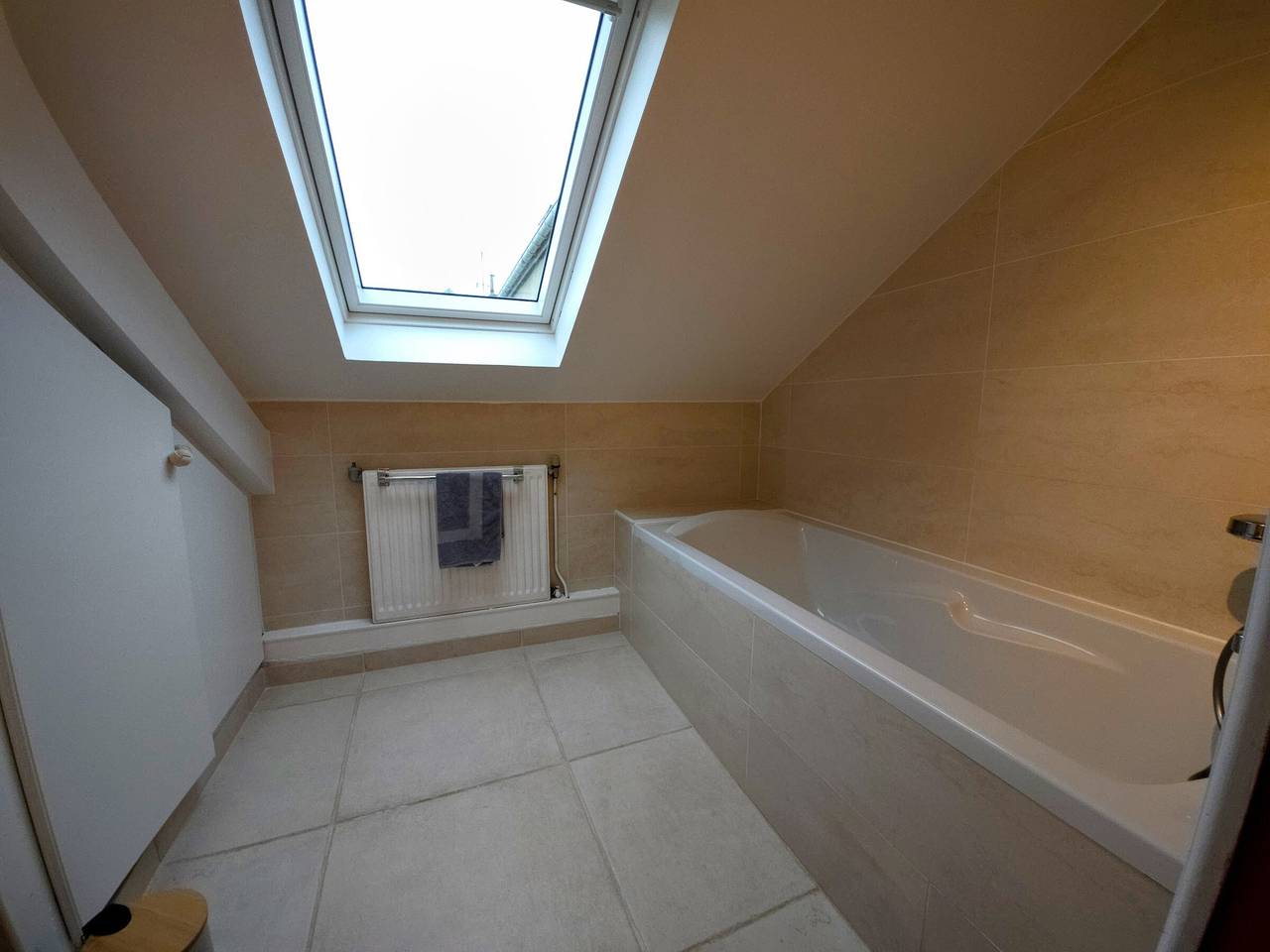 Casa Familiar en el Centro de Auxerre con Garaje Privado in Auxerre, Auxerre region