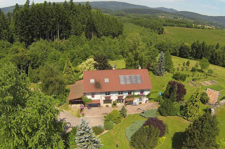 Gîte pour 4 personnes, avec Jardin
