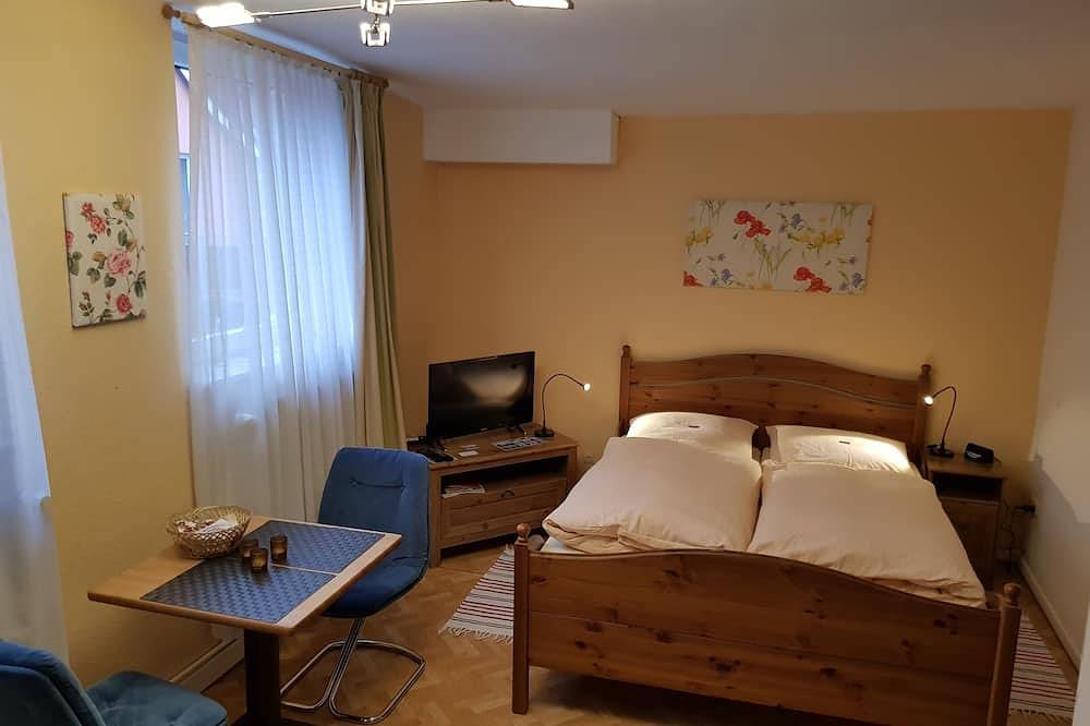 Ganze Wohnung, Sehr zentrale Ferienwohnung/150m zum großen Plöner See/ Fewo 4 in Plön, Plön (Stadt)