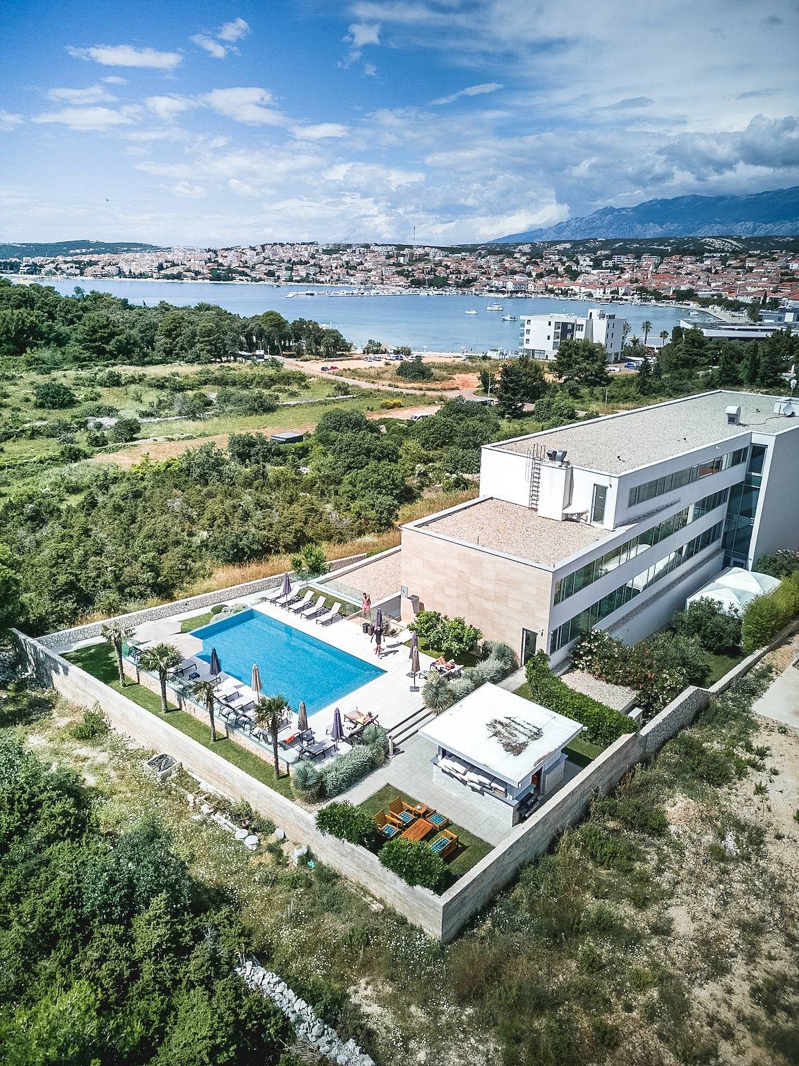 Ganze Wohnung, 1-Zimmer-Ferienwohnung mit Balkon und Meerblick Novalja, Pag A-15882-g in Novalja, Pag