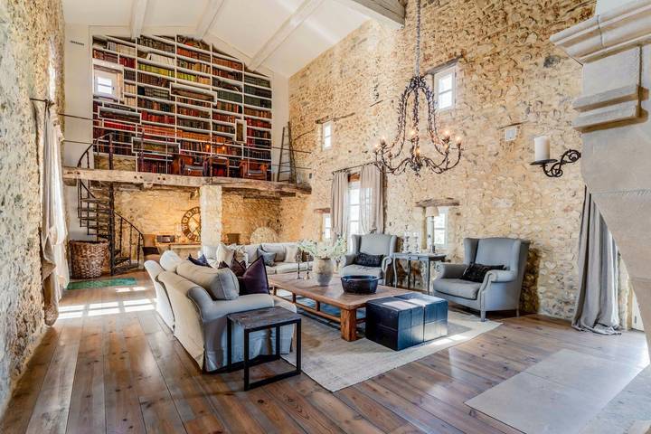 Location de vacances pour 19 personnes, avec Jacuzzi ainsi que Piscine et Sauna à Saint-Privat-des-Vieux - 3