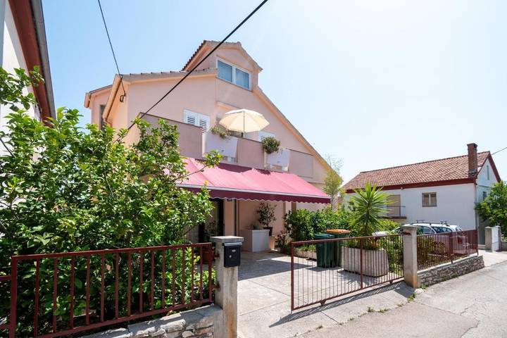 Ferienhaus für 9 Personen, mit Terrasse, mit Haustier - 1