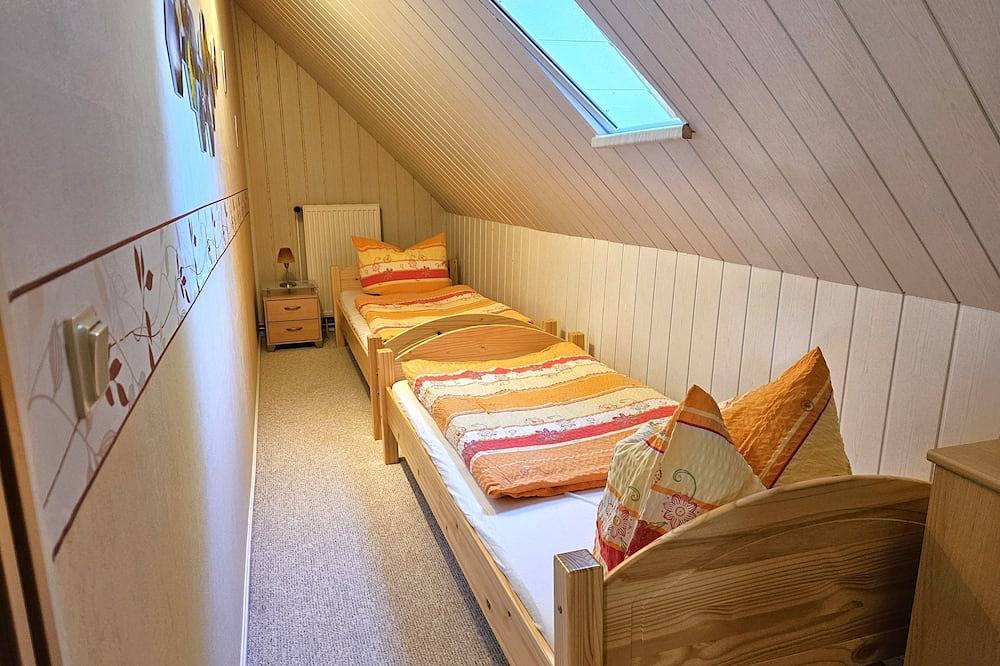 Entire apartment, Ferienquartier Kiek to'n Haff - Holiday apartment in Dargen, Usedom