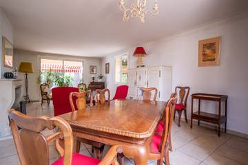 Maison De Vacances pour 10 Personnes dans La Garde, Région de Toulon, Photo 3