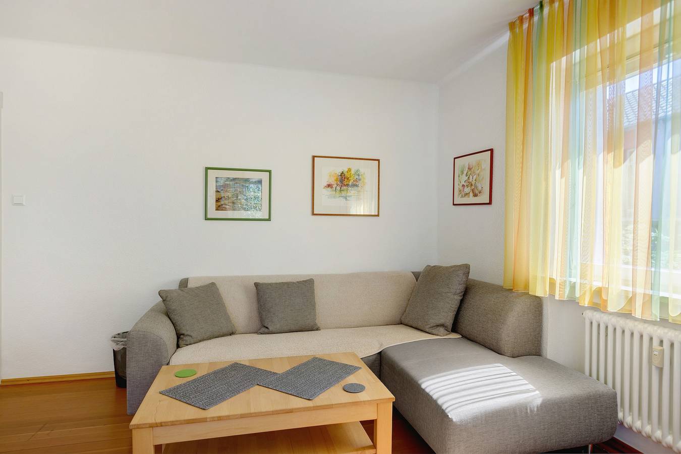 Ganze Wohnung, Ferienwohnung 'Kleeblatt' mit Gemeinschaftsterrasse, Gemeinschaftsgarten und Wi-Fi in Markelfingen, Radolfzell am Bodensee
