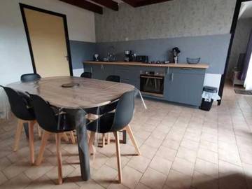 Gîte pour 8 personnes, avec piscine, animaux acceptés à Le Change