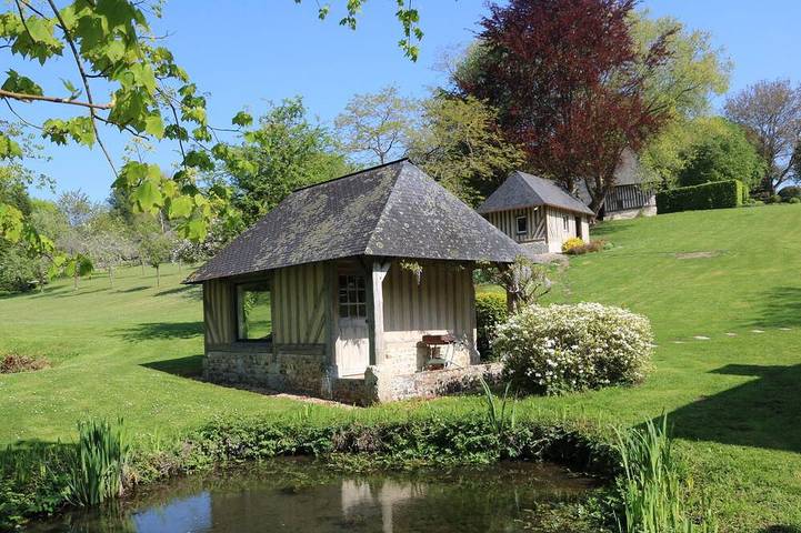 Location de vacances pour 2 personnes, avec jardin et piscine à Saint-Hymer