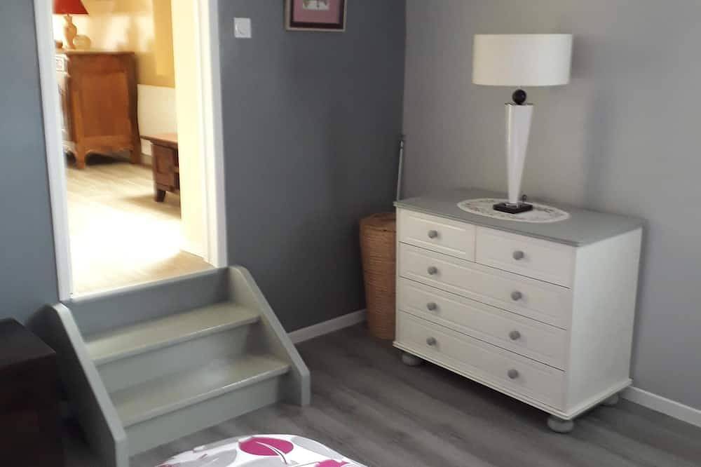 Appartement entier, Appartement indépendant dans propriété in Lisieux, Région de Lisieux