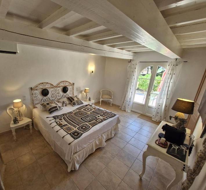 Chambre d’hôte pour 2 personnes, avec piscine ainsi que jacuzzi et jardin à Castillon-du-Gard - 2