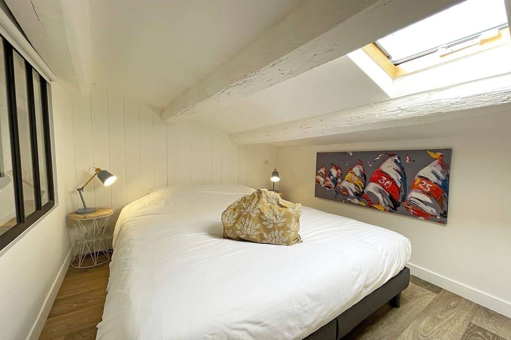 Appartement entier, Charmant appartement lumineux au coeur du village ! in La Flotte, Région de La Rochelle