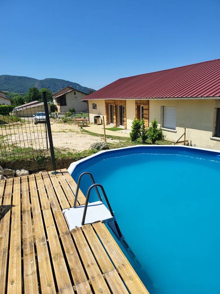 Gîte pour 15 personnes, avec jardin et balcon