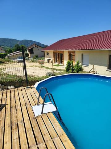 Gîte pour 15 personnes, avec balcon et jardin dans La Motte-Fanjas