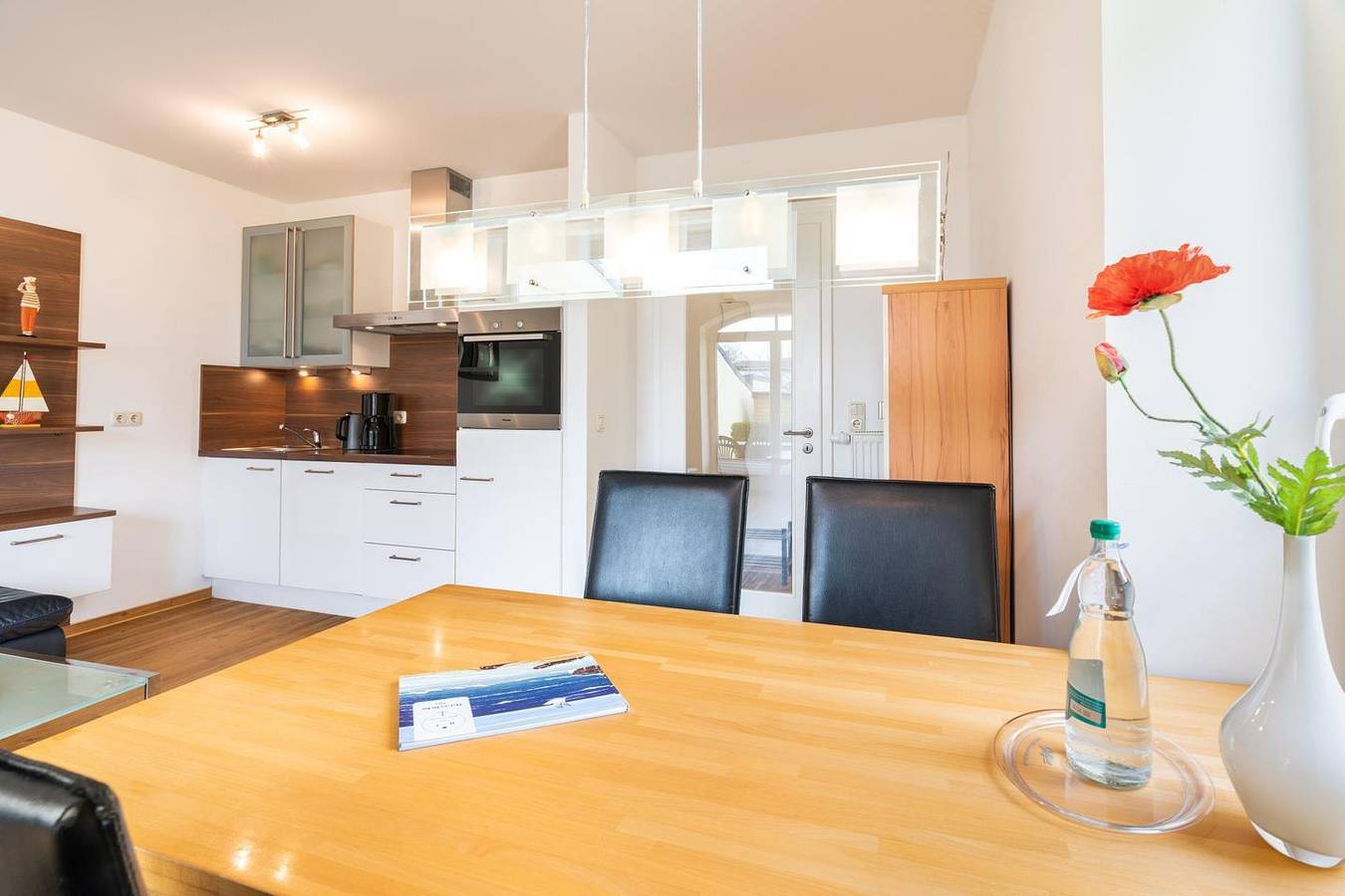 Ganze Wohnung, Komfort-Whg. mit 2 Slz., großer Terrasse, Parkplatz in Kühlungsborn, Mecklenburgische Ostseeküste
