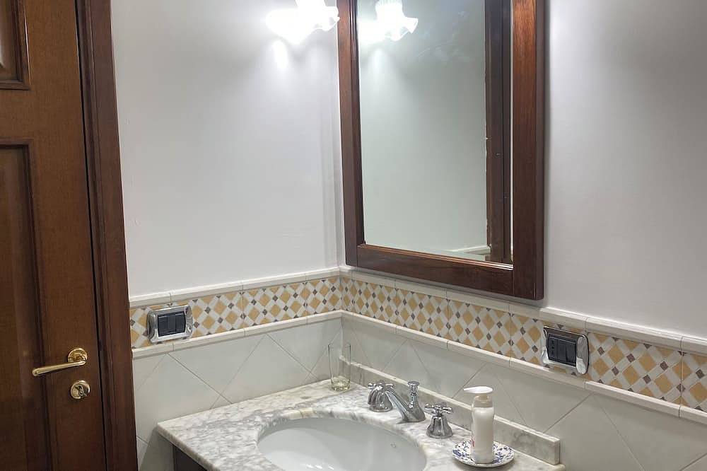 Dimora Dora, cozy home in the heart of Agrigento, Capital of Culture2025 in Agrigento, Provincia de Agrigento