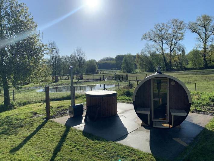 Chambre d’hôte pour 2 personnes, avec jacuzzi ainsi que sauna et jardin, adapté aux familles dans Zillebeke - 4